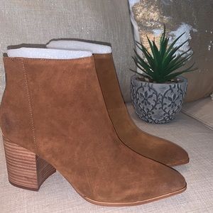 4️⃣1️⃣Aqua Dante Suede Pointed Tor Booties